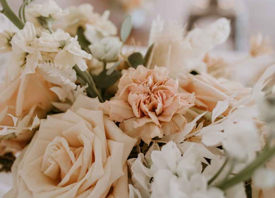 How Much Do Wedding Flowers Cost?