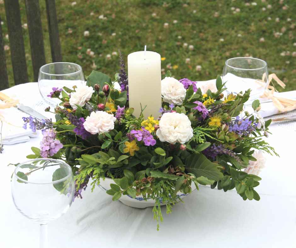 A fancy wedding centerpiece